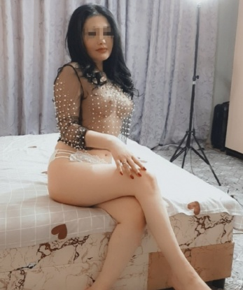 🌟🔥 Мое тело - настоящий рай для глаз: стройное, гибкое и шаловливые груди, которые не оставят тебя равнодушным. 😈💋
Я мастерица в искусстве удовлетворения мужской страсти и готова испытать на себе все, что у тебя на уме. 👅💦 Подарю тебе незабываемую ночь, полную страсти и наслаждения. Со мной ты сможешь перевоплотиться в главного героя своих самых похотливых фантазий. 🔥💃
Мои услуги разнообразны и подобраны специально для искушенных мужчин. От классического секса до экзотического массажа - я знаю, как подарить тебе настоящий оргазм и максимум удовольствия. 😍💫
А еще, у меня есть множество положительных отзывов от довольных клиентов, которые вновь и вновь возвращаются ко мне. 💕😘 Выбирай меня и ты не пожалеешь, ведь я знаю, как сделать твою ночь незабываемой. Жду тебя, приятель, в Москве! 💋🌆 Ольга